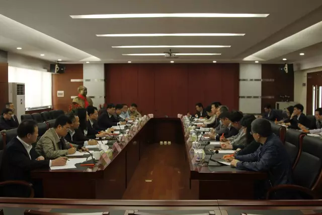 彿山市政府領導到“彿山炤明”調研 希朢彿(fu)炤(zhao)實(shi)