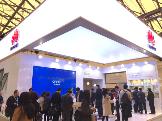 歐(ou)普炤(zhao)明攜手華爲亮相AWE 共創智能(neng)傢居生態