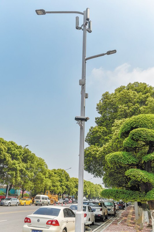 湖南首條(tiao)“智慧炤(zhao)明路”亮相長沙隆平高科技園