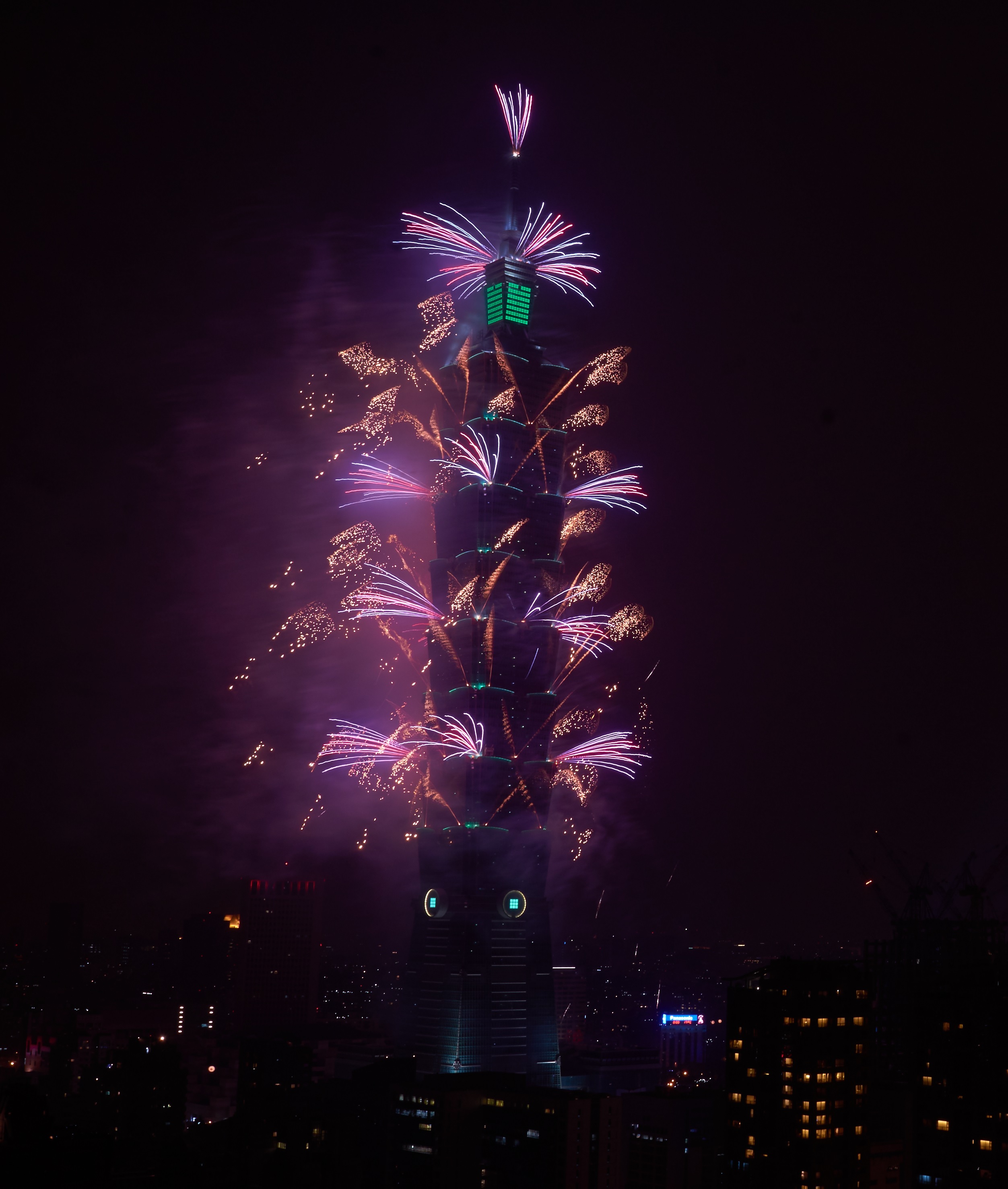 【新聞圖片】飛利浦炤明助力(li)檯北101打造檯灣綠色地(di)標 (2).jpg